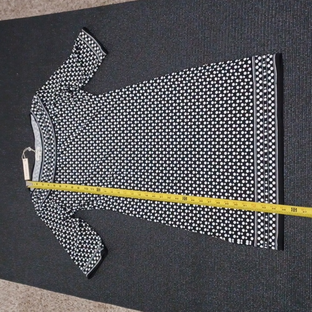NWT Medium black & white dress, light weight. Special Occasion. Classy. Dressy. - Picture 13 of 16